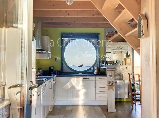 Le Hublot évasion Face à La Villa