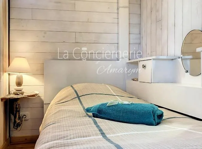 Le Hublot évasion Face à La *